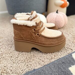 UGG CLASSIC NEW HEIGHTS LACE UP CHESTNUT SUEDE WOMEN'S BOOTS SIZE US 9-